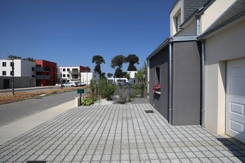 Entrée de garage en pavé drainant