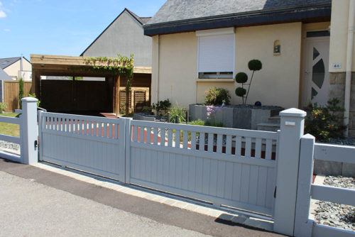 Portail roulant en aluminium