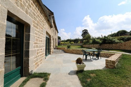 Terrasse en pierre naturelle