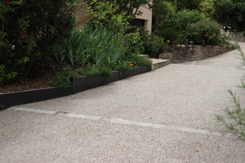 Allée béton désactivé