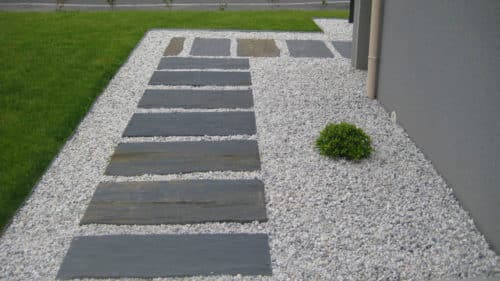 Allée de pas japonais en palis de schiste