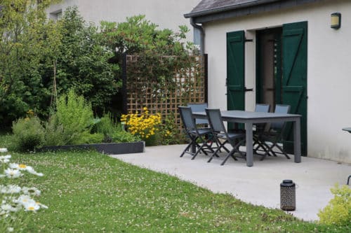 Terrasse grès cerame beige